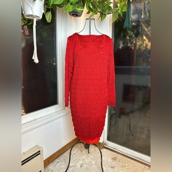 VINTAGE red flapper dress, medium ERAS TOUR - Picture 4 of 14